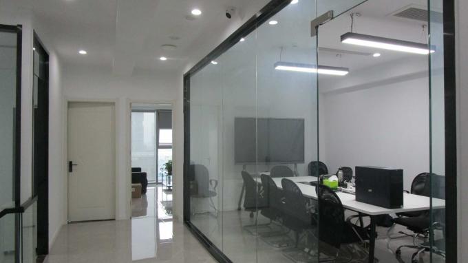 Drukarka etykiet kodów kreskowych 384 dpi Biała termiczna drukarka pokwitowań 80 mm 10